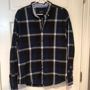 American Eagle button down shirt